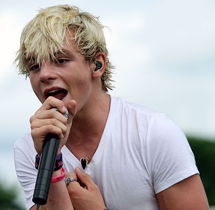 Ross Lynch S New Haircut Updated August 2020